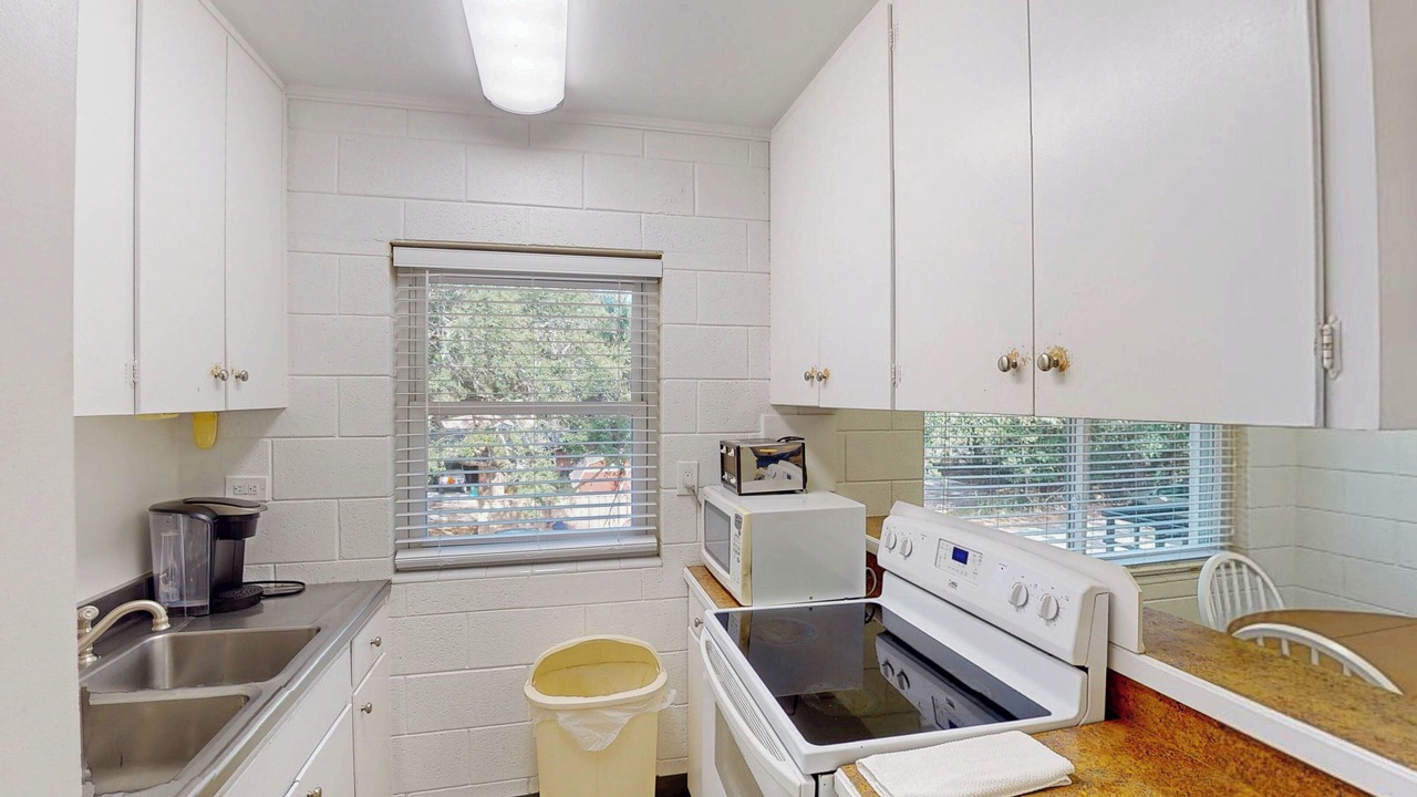 Photo of Kitchen in Jekyll Island