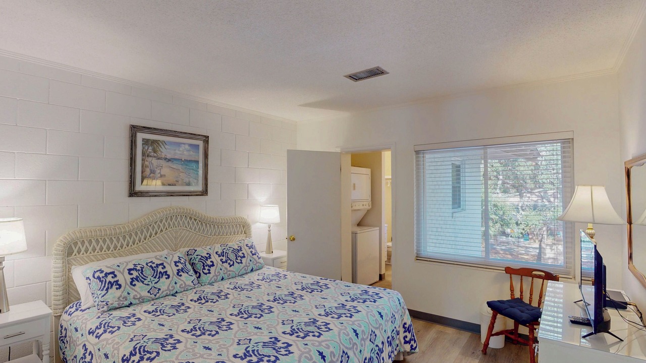 Photo of Bedroom in Jekyll Island