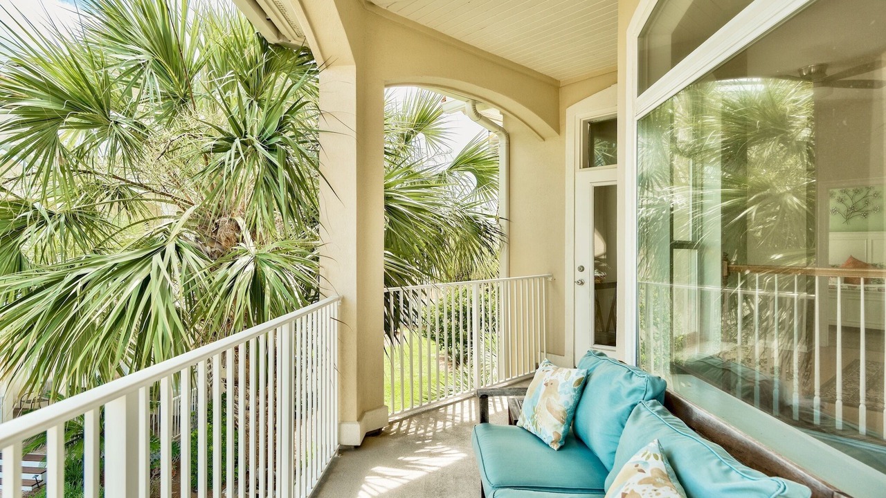 Photo of Patio Balcony in Miramar Beach