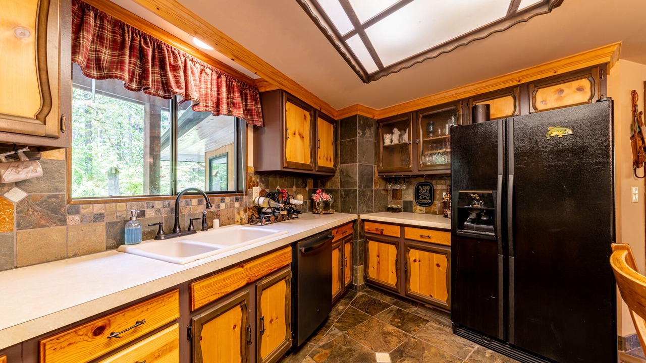 Photo of Kitchen in Glacier