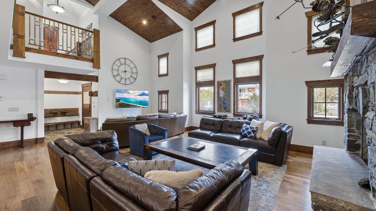 Photo of Livingroom in North Park City