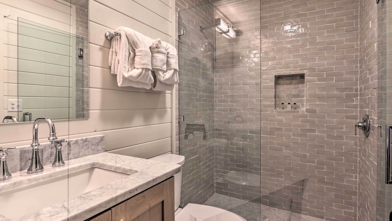 Photo of Bathroom in Sevierville