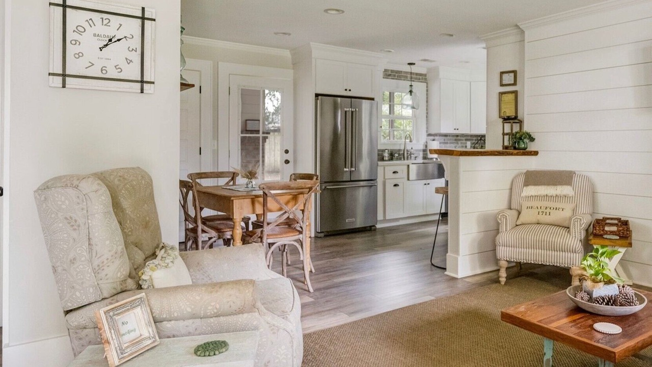 Photo of Livingroom in Pigeon Point