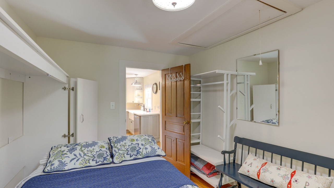 Photo of Bedroom in Weaverville