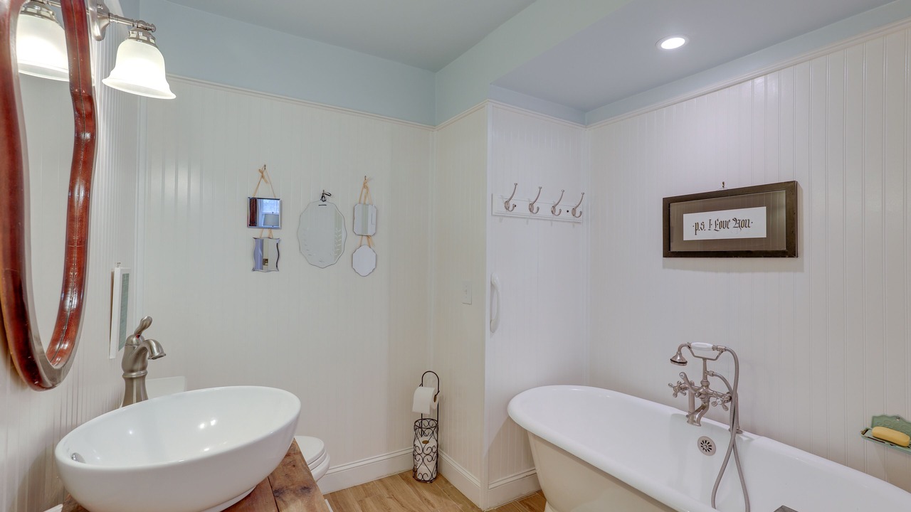 Photo of Bathroom in Weaverville
