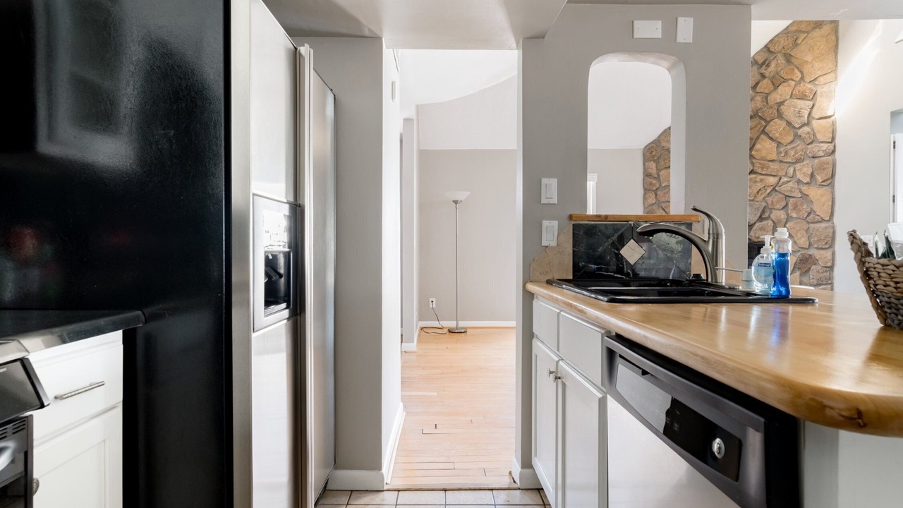 Photo of Kitchen in Morningside-Lenox Park