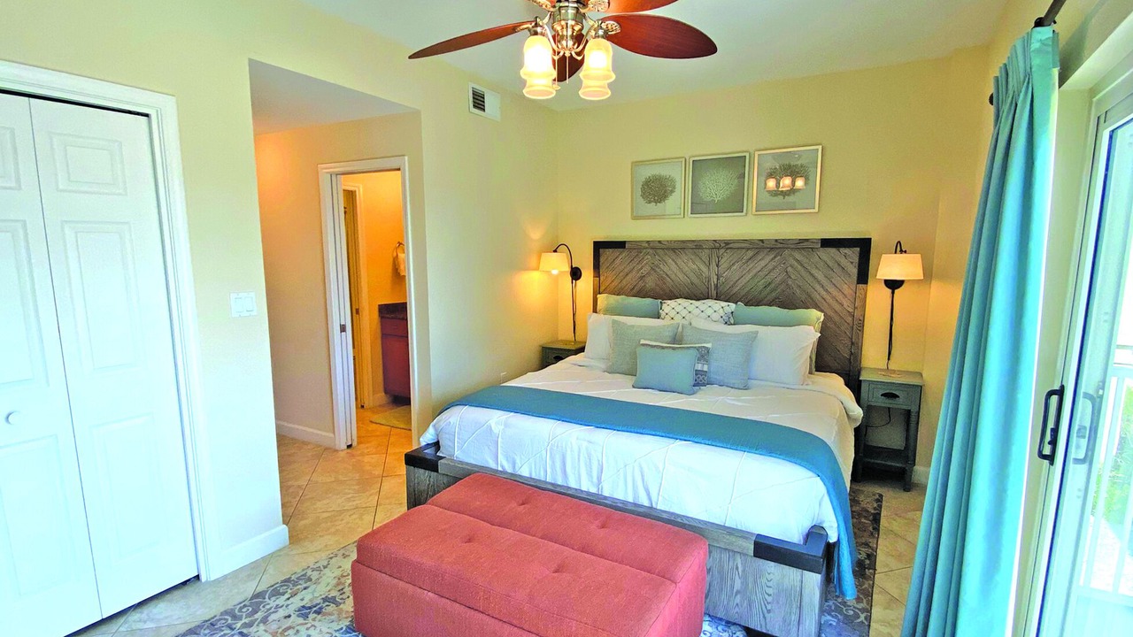 Photo of Bedroom in Pensacola Beach