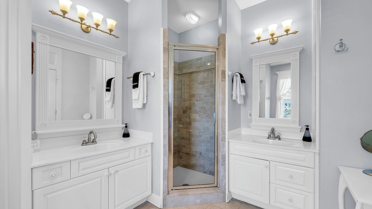 Photo of Bathroom in Sunnyside