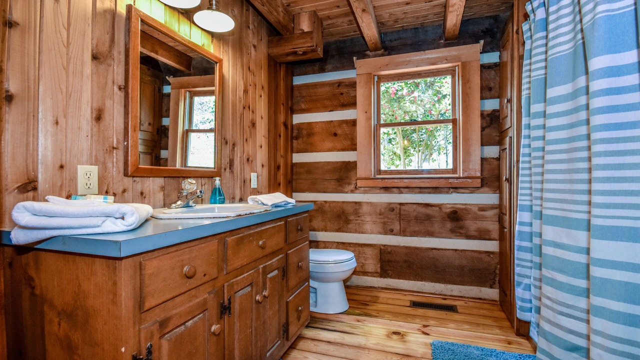 Photo of Bathroom in Mayhew