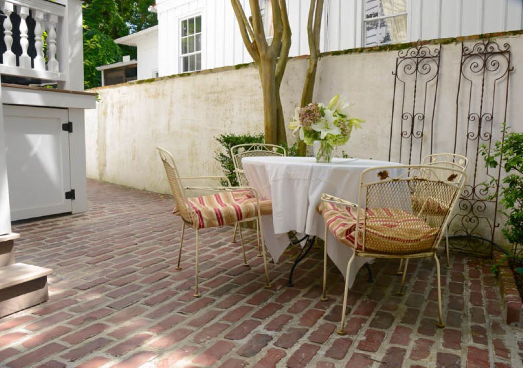 Photo of Outdoor in Harleston Village