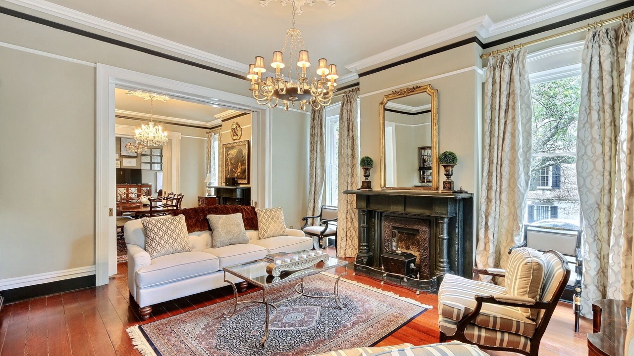 Photo of Livingroom in Historic Downtown Savannah