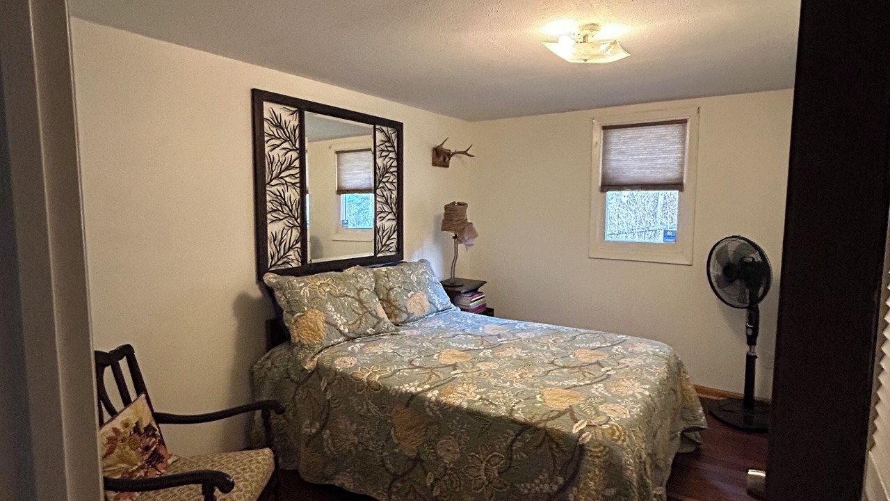 Photo of Bedroom in Hot Springs