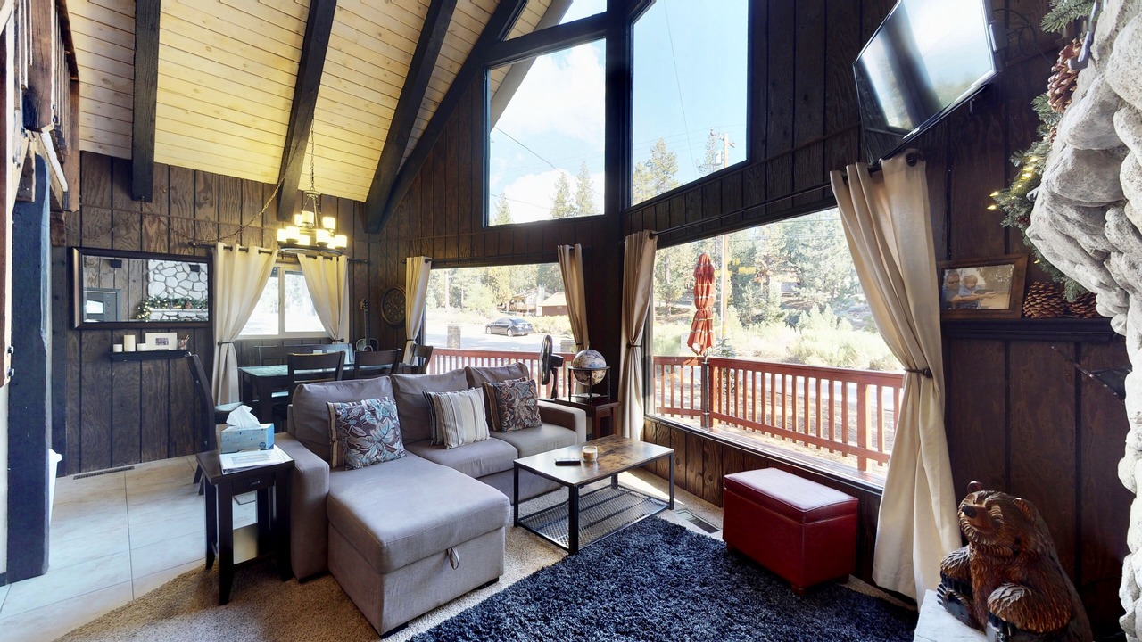 Photo of Bedroom in Upper Moonridge