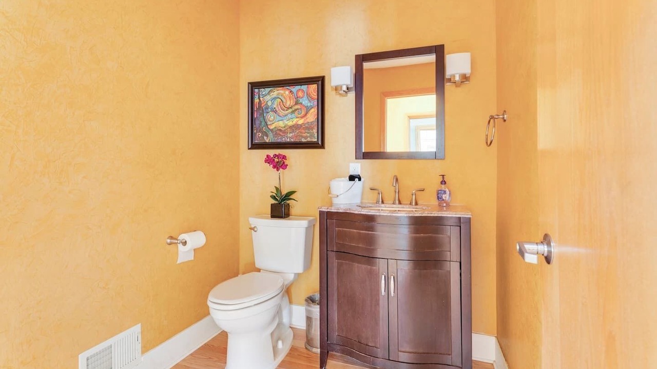 Photo of Bathroom in Downtown Minneapolis