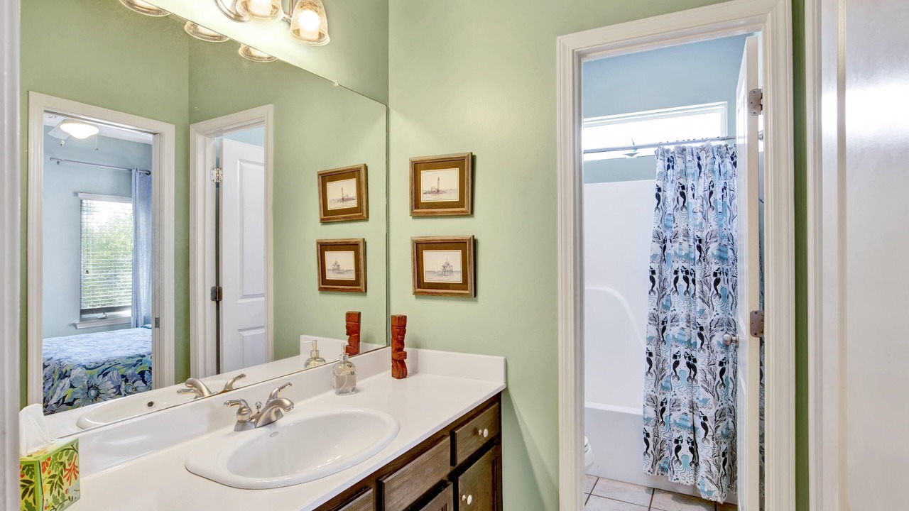 Photo of Bathroom in Dauphin Island