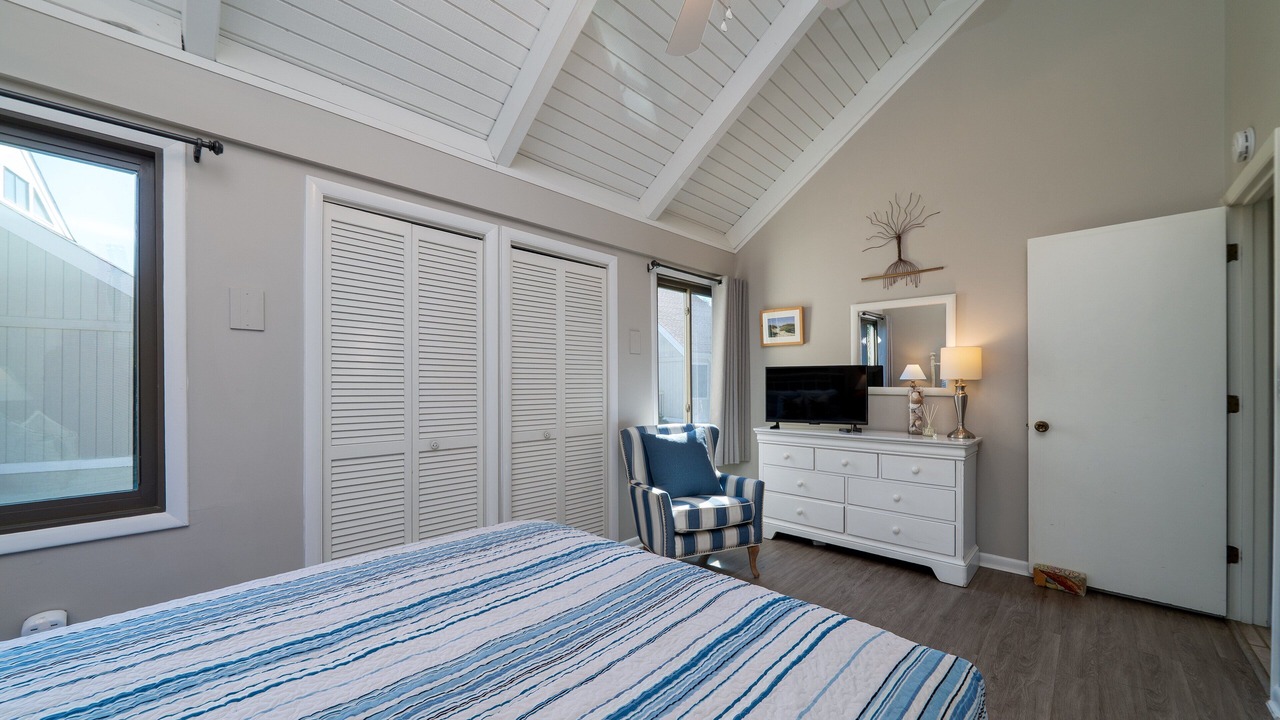 Photo of Bedroom in Sealoft Villas