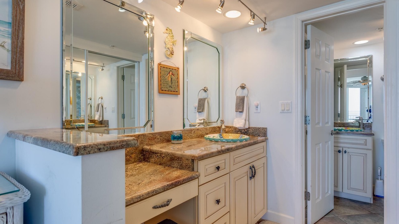 Photo of Bathroom in Parasol West