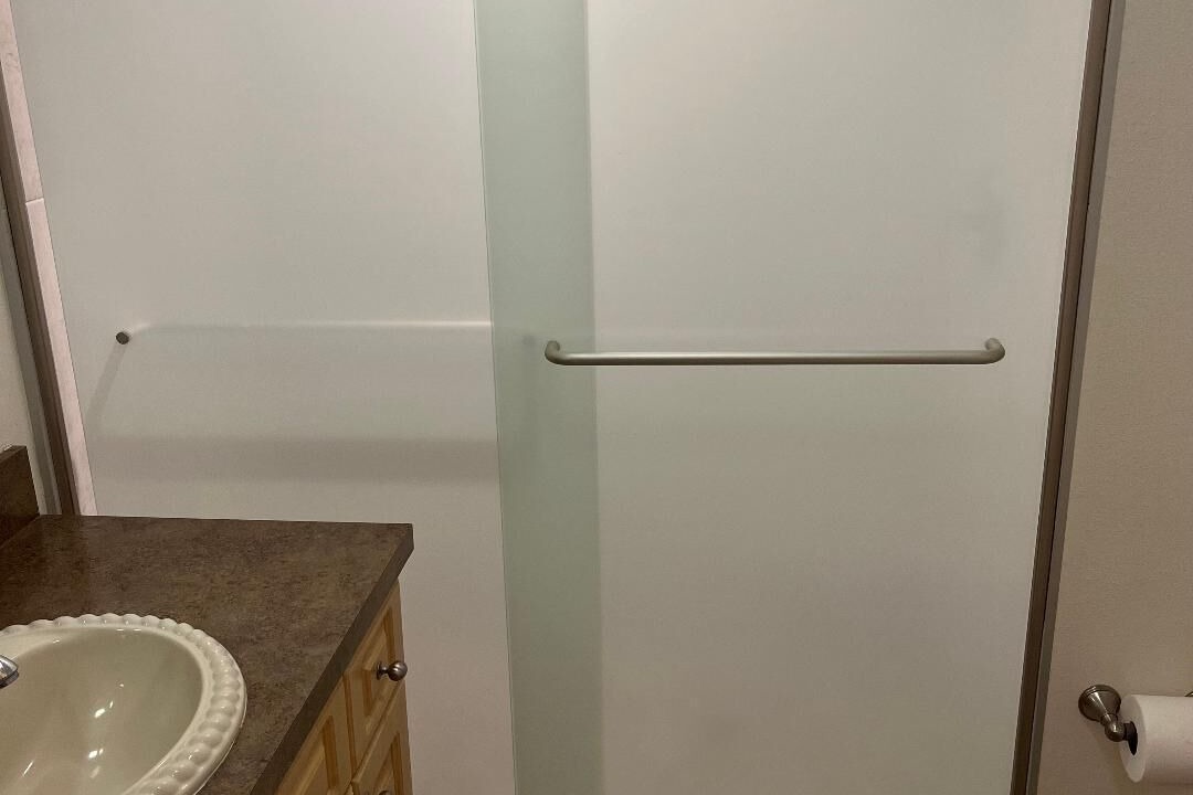 Photo of Bathroom in Bouchelles Island