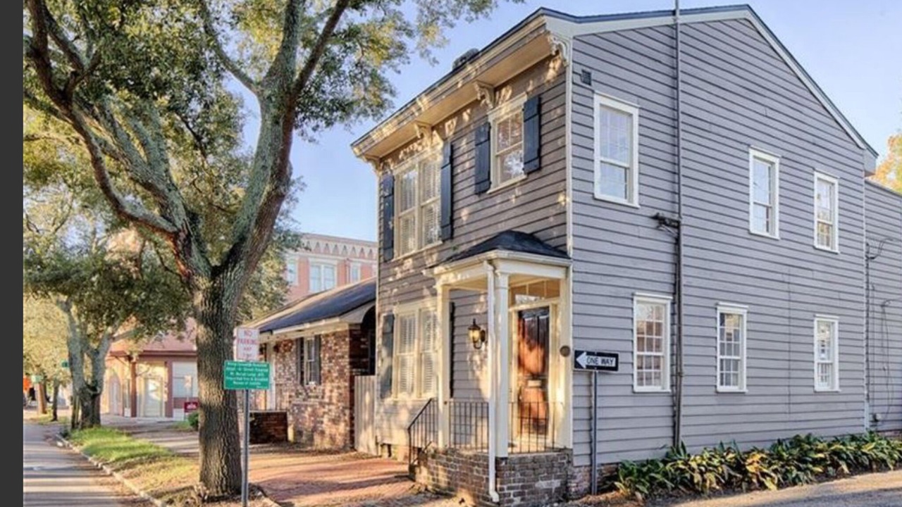 Photo of Others in Historic District - North