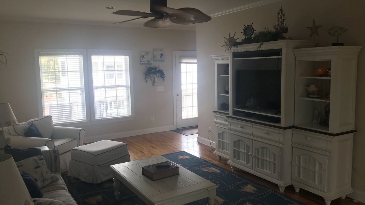 Photo of Livingroom in Ocean Ridge
