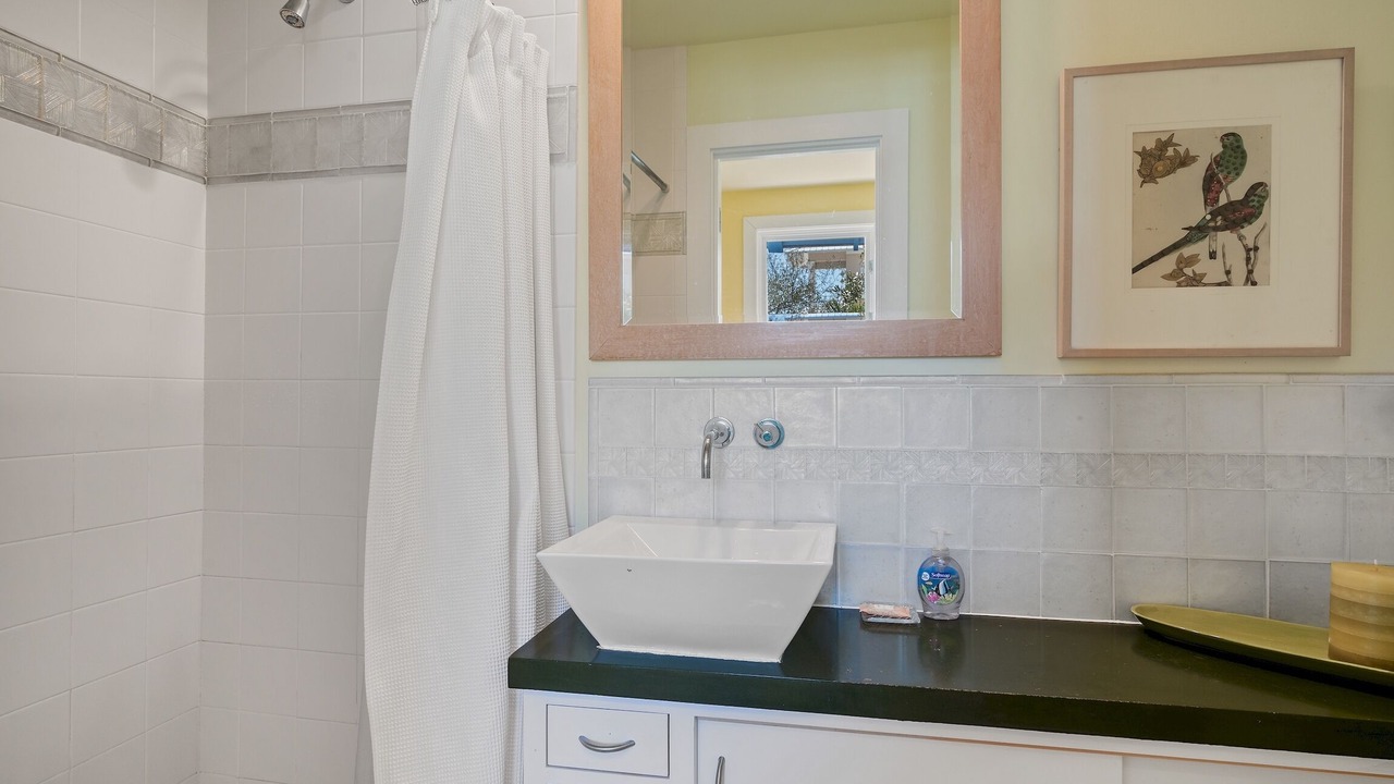 Photo of Bathroom in Sunnyside