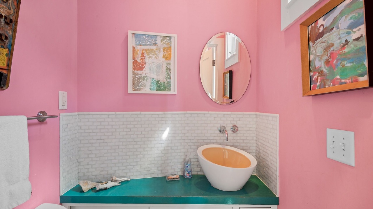 Photo of Bathroom in Sunnyside