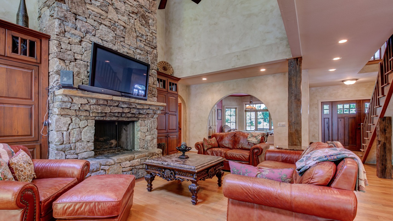 Photo of Livingroom in Maggie Valley