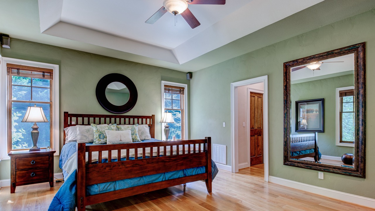 Photo of Bedroom in Maggie Valley