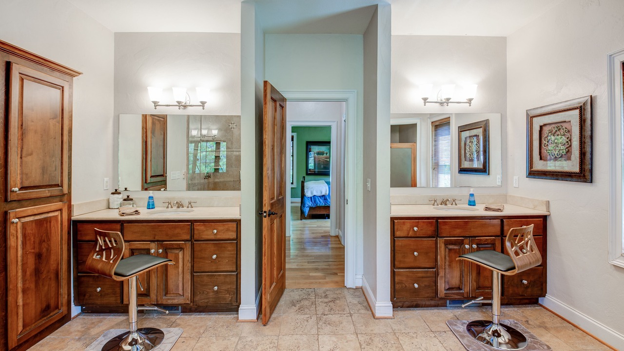 Photo of Bathroom in Maggie Valley