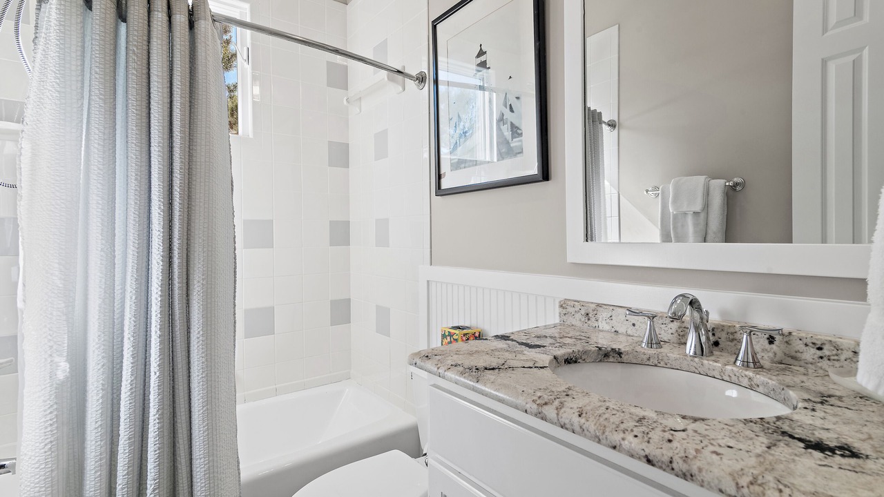 Photo of Bathroom in Sunnyside