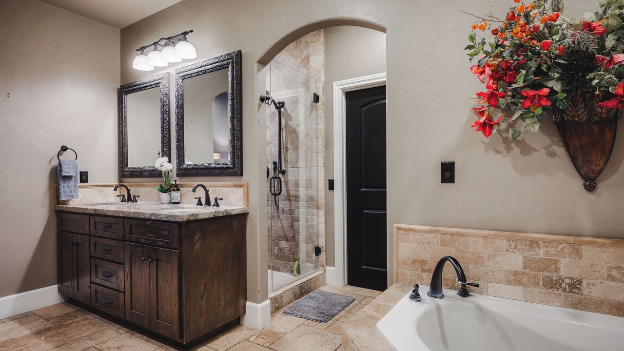 Photo of Bathroom in North Estates