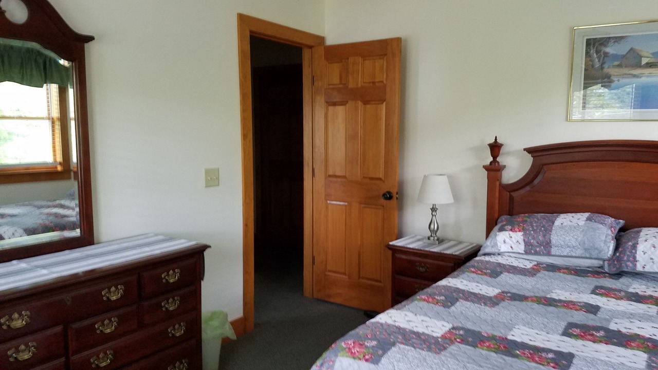 Photo of Bedroom in Lake George