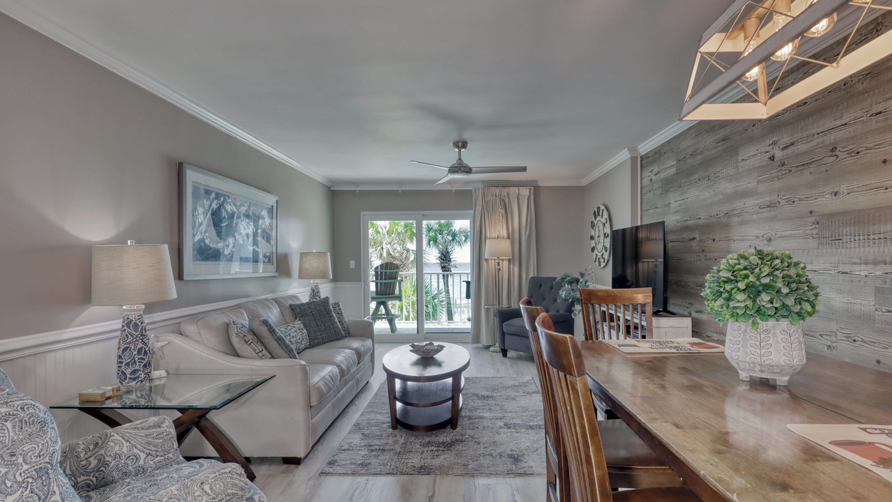 Photo of Livingroom in Gulf Shores