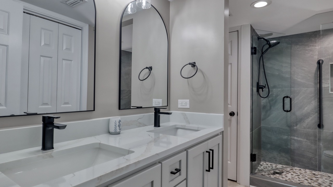 Photo of Bathroom in Gulf Shores