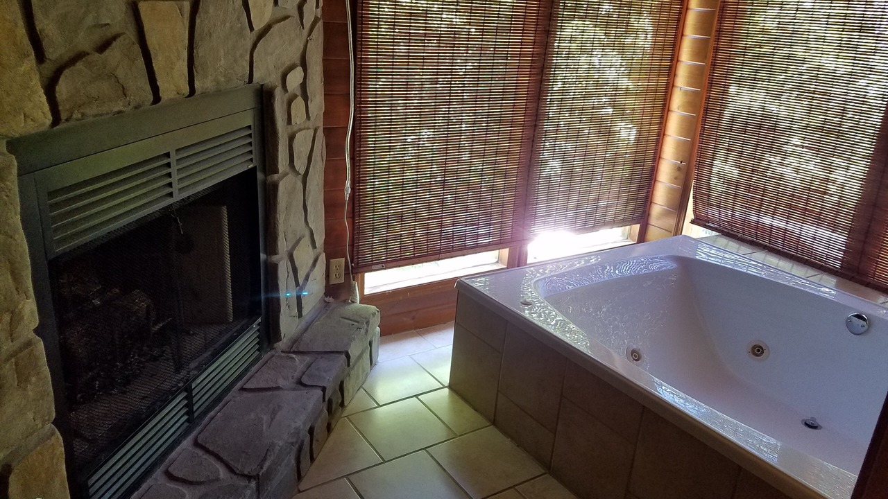 Photo of Livingroom in Rocky Grove