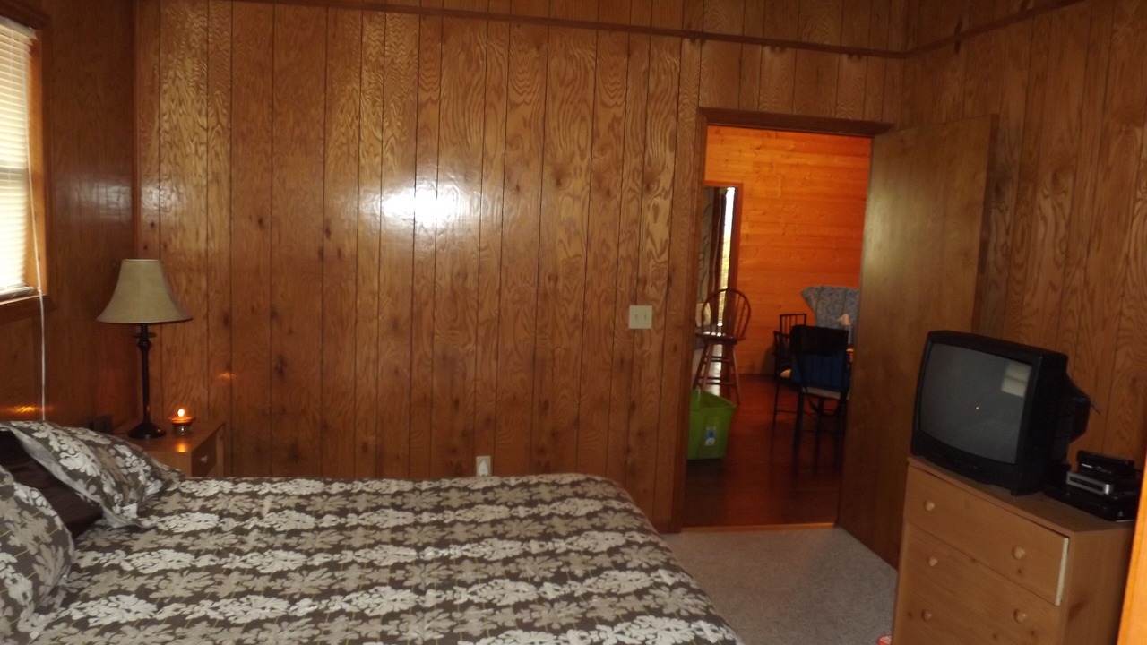Photo of Bedroom in Rocky Grove