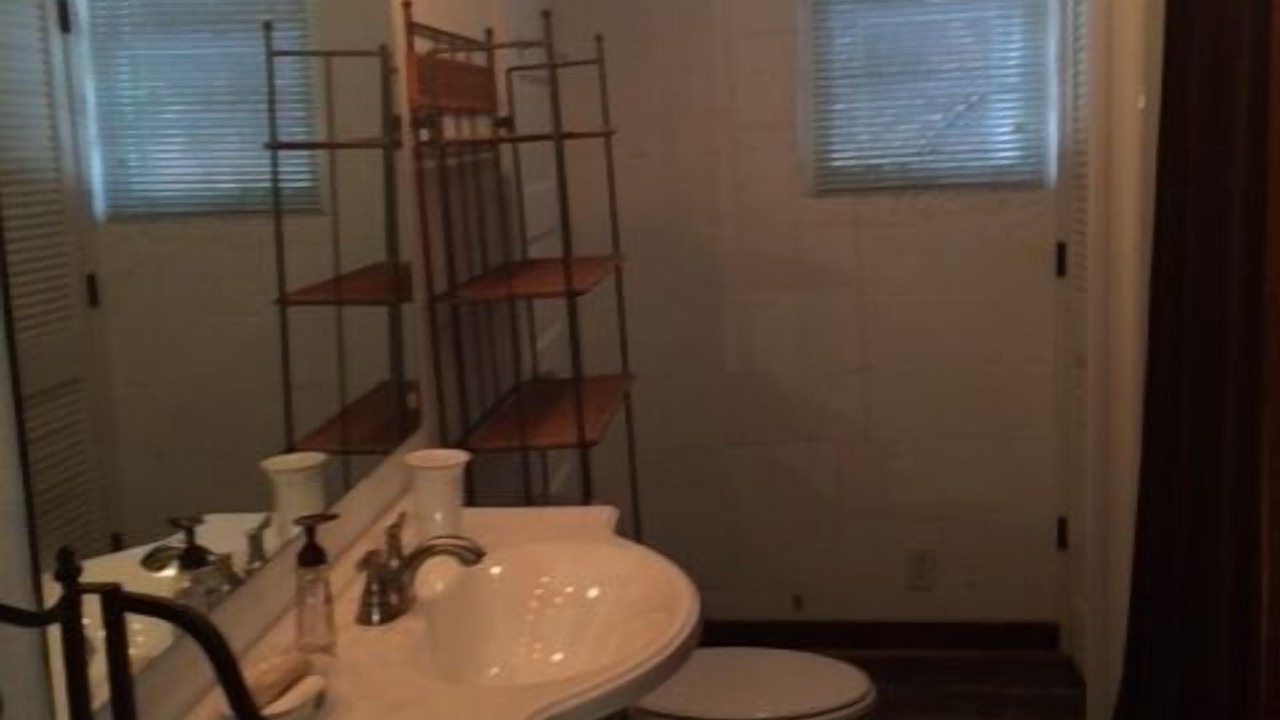 Photo of Bathroom in Dadeville
