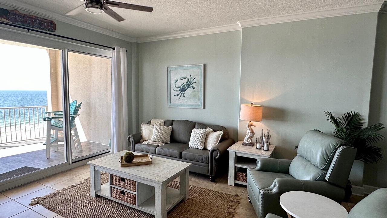 Photo of Livingroom in Orange Beach East