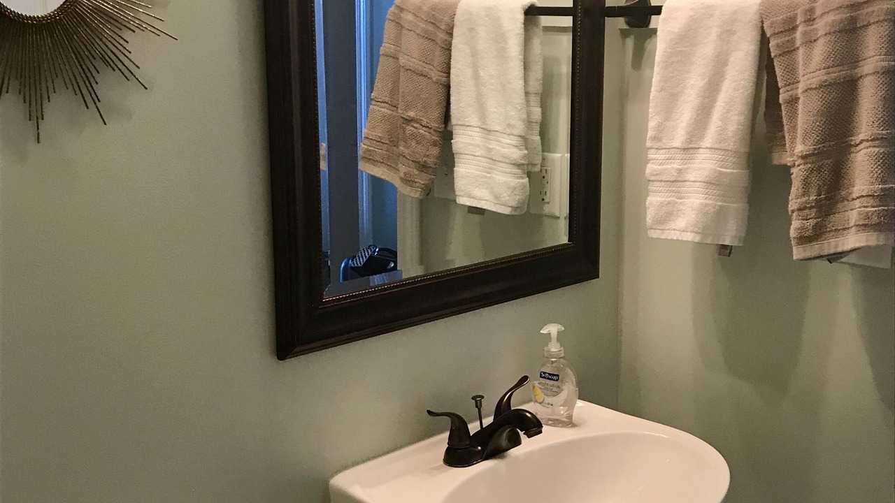Photo of Bathroom in Orange Beach East