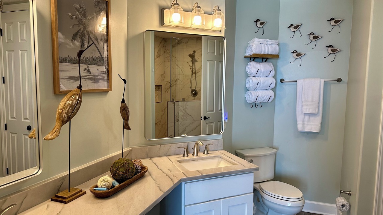 Photo of Bathroom in Orange Beach East