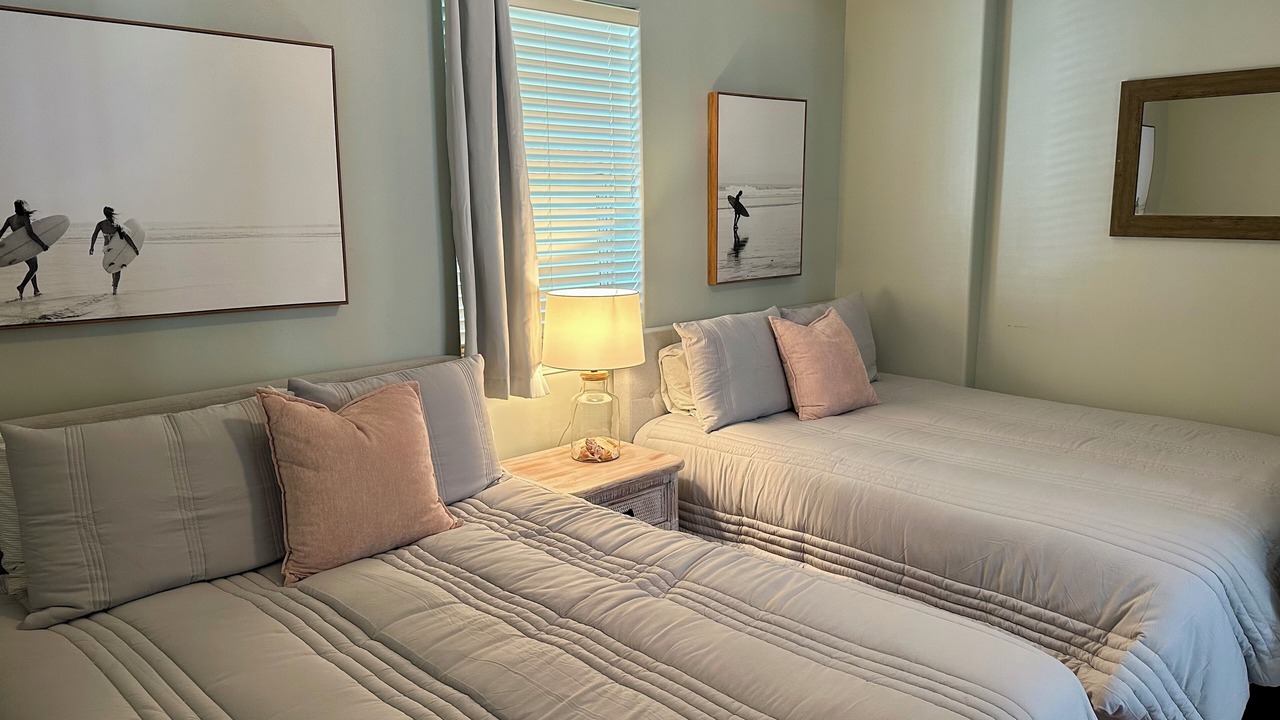 Photo of Bedroom in Orange Beach East