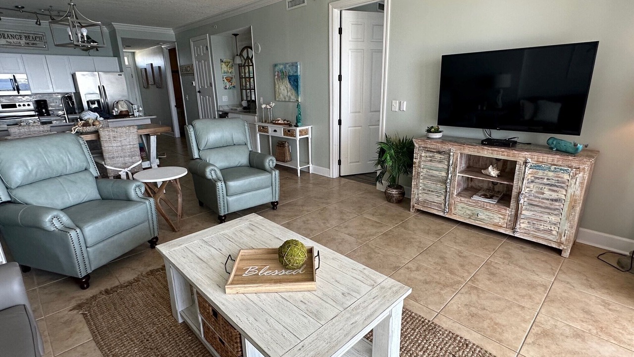 Photo of Livingroom in Orange Beach East