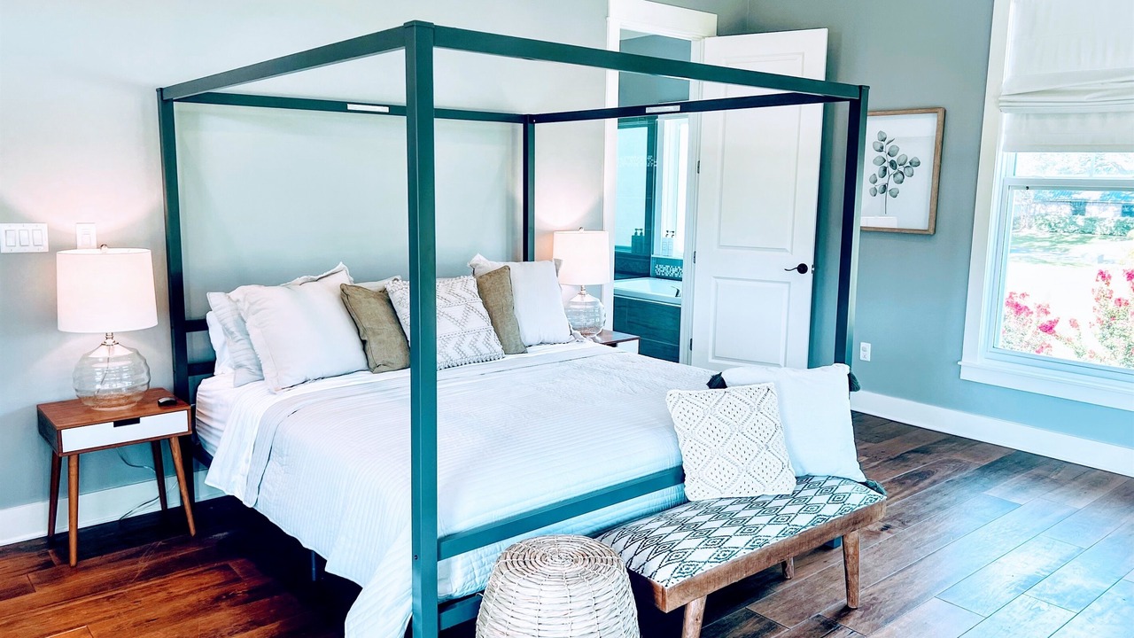 Photo of Bedroom in Ocean Springs