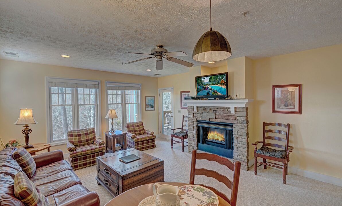 Photo of Livingroom in Foscoe