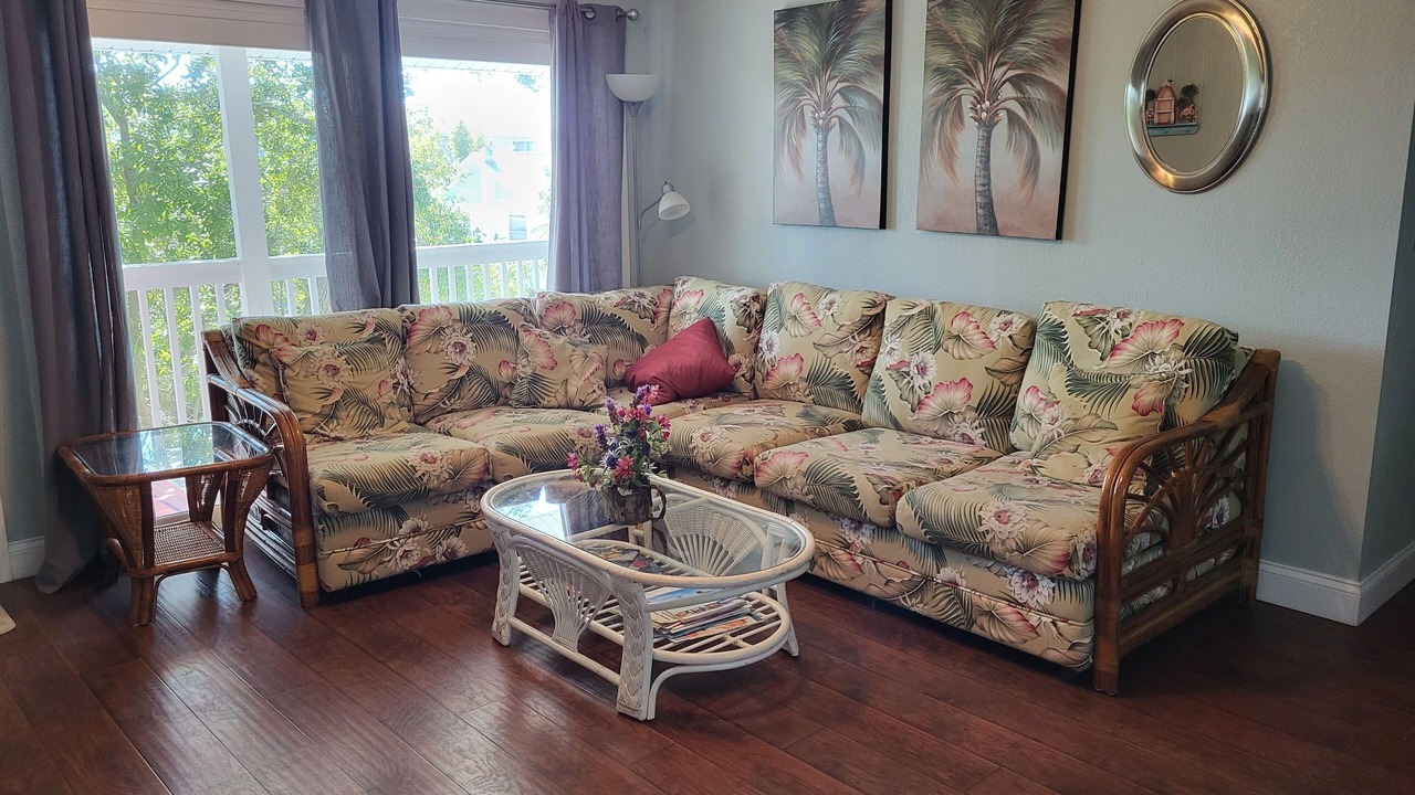 Photo of Livingroom in Independence Square