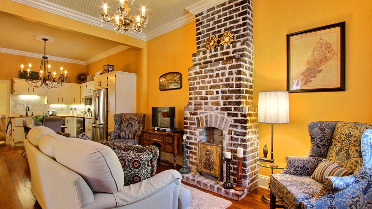 Photo of Livingroom in Hitch Village - Fred Wessels Homes