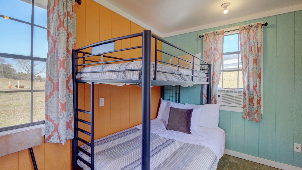Photo of Bedroom in Jefferson City