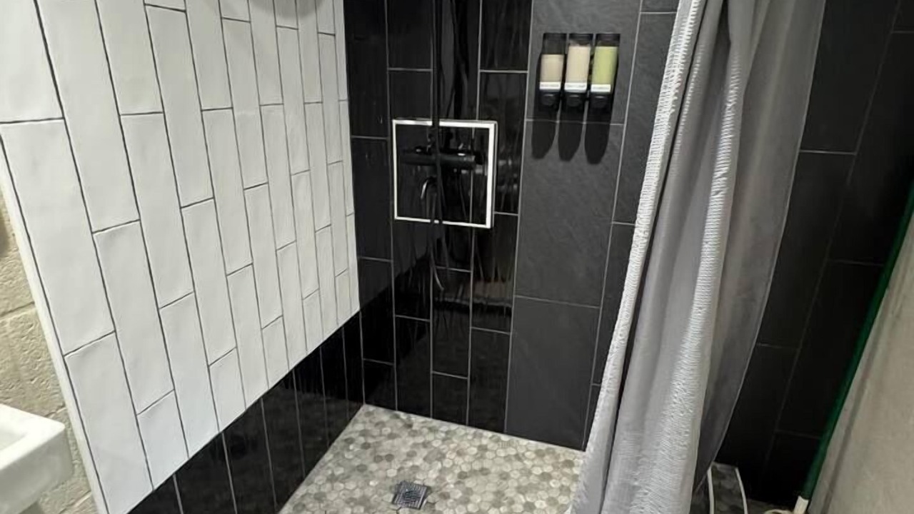 Photo of Bathroom in Jefferson City