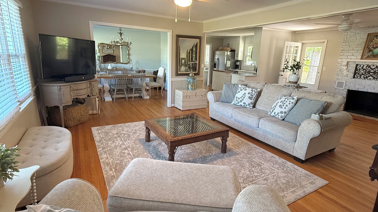 Photo of Livingroom in Montclair