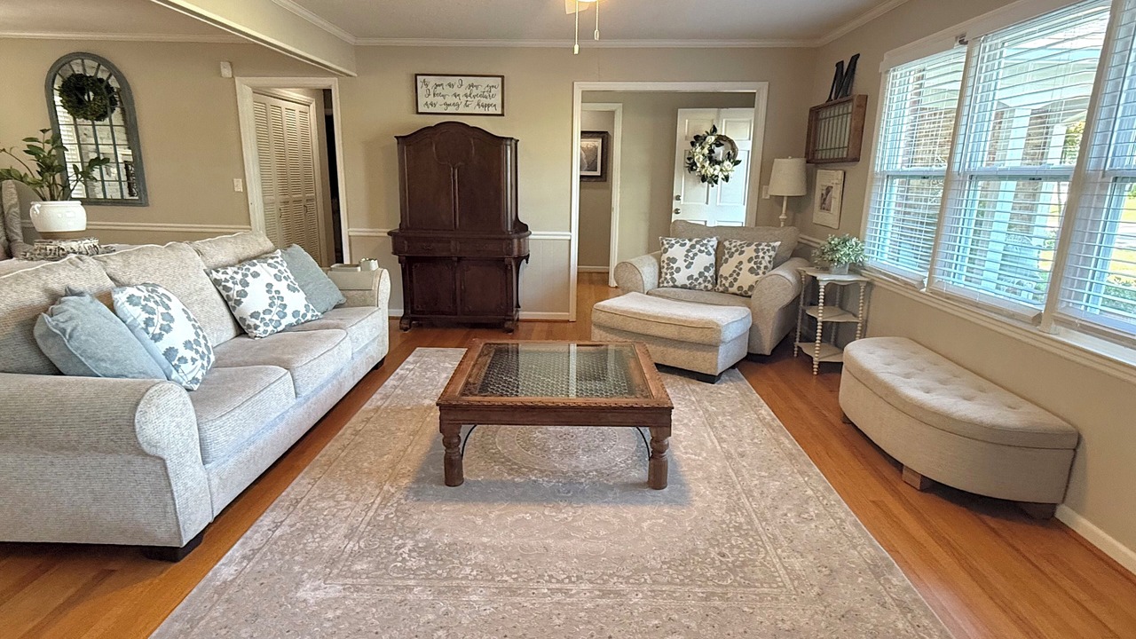 Photo of Livingroom in Montclair